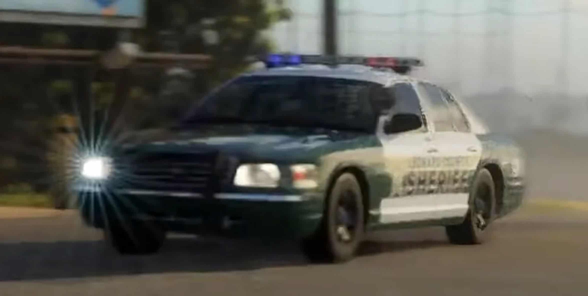 Police Cruiser (Stanier LE) - Veículo de emergência do GTA 6